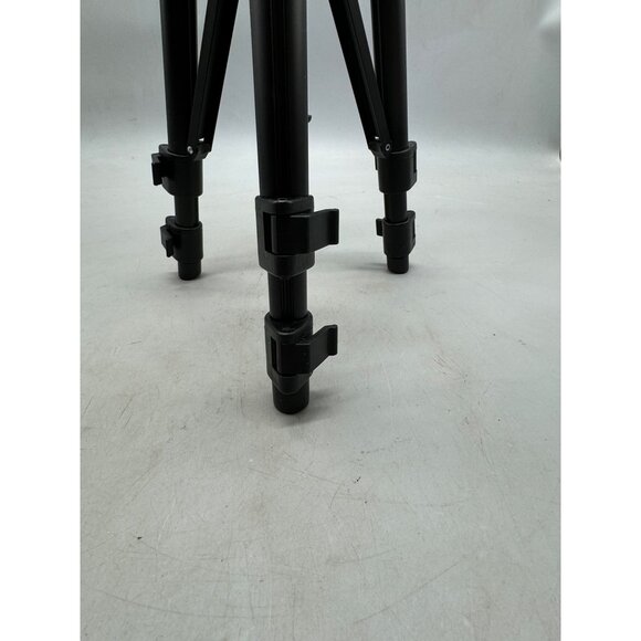 Vantage VT-205 Tripod With 3-Section Compact Column Elevating Pan/Tilt Head & Ri - Picture 2 of 16